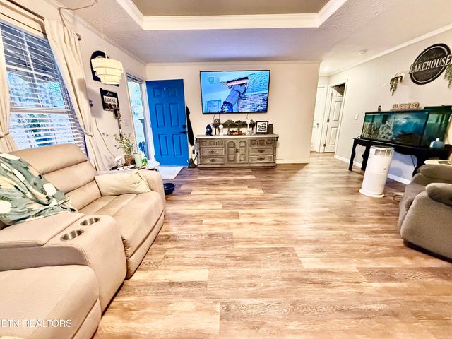 1576 Old Chisholm Tr, Dandridge, TN 37725