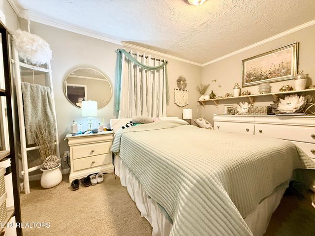 1576 Old Chisholm Tr, Dandridge, TN 37725