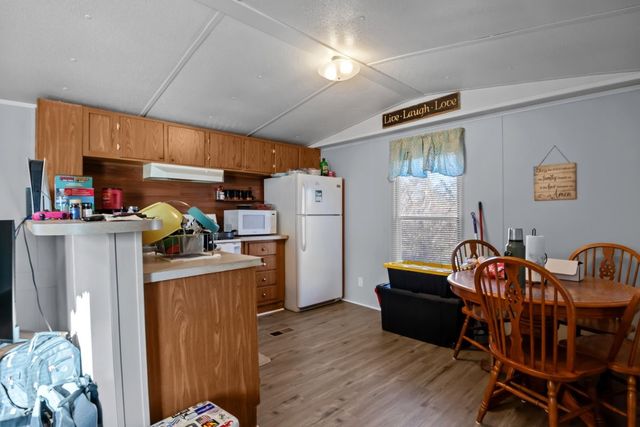 116 Landiss Ave, Cumberland City, TN 37050