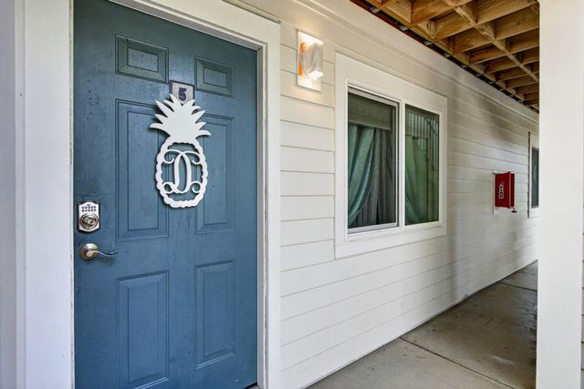 271 Alexandra Unit 5, Mount Pleasant, SC 29464