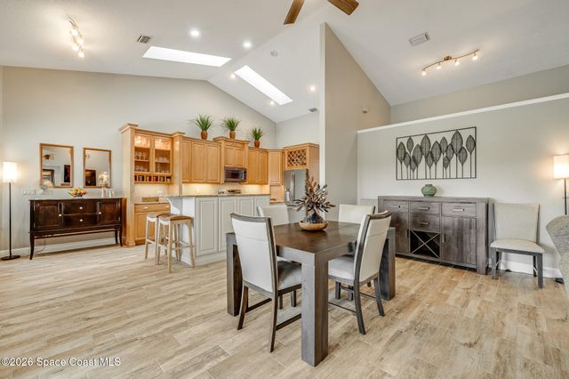 882 Palm Brook Drive, Melbourne, FL 32940