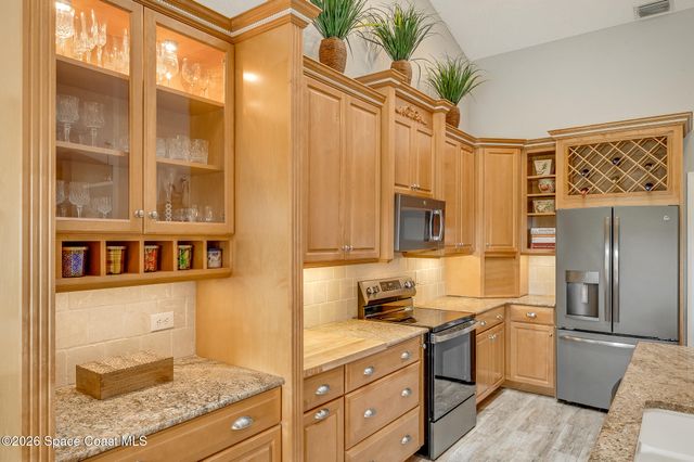 882 Palm Brook Drive, Melbourne, FL 32940