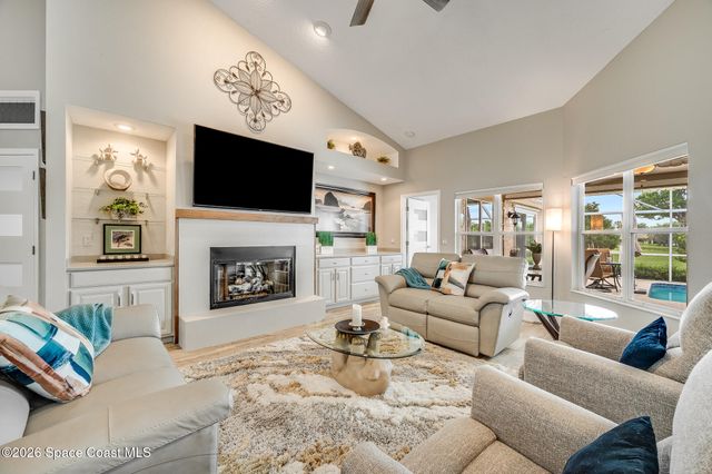 882 Palm Brook Drive, Melbourne, FL 32940