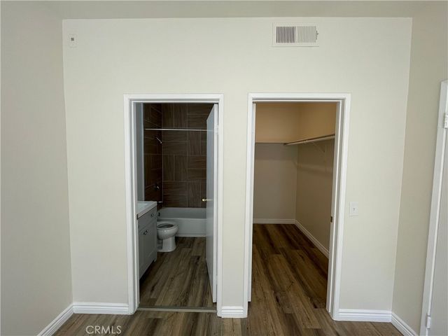 11459 Collins 113, North Hollywood, CA 91601