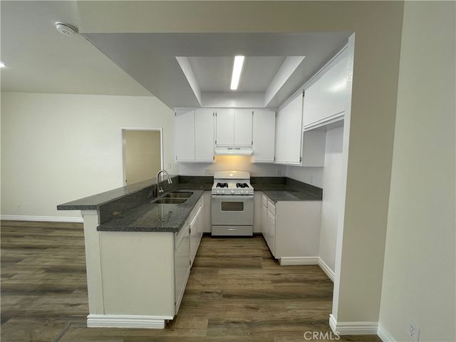11459 Collins 113, North Hollywood, CA 91601