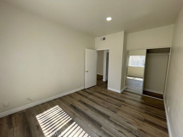 11459 Collins 113, North Hollywood, CA 91601