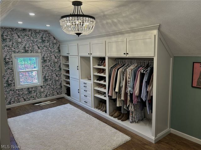 8575 Park Ridge Lane, Macedonia, OH 44056