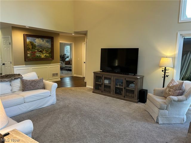 8575 Park Ridge Lane, Macedonia, OH 44056