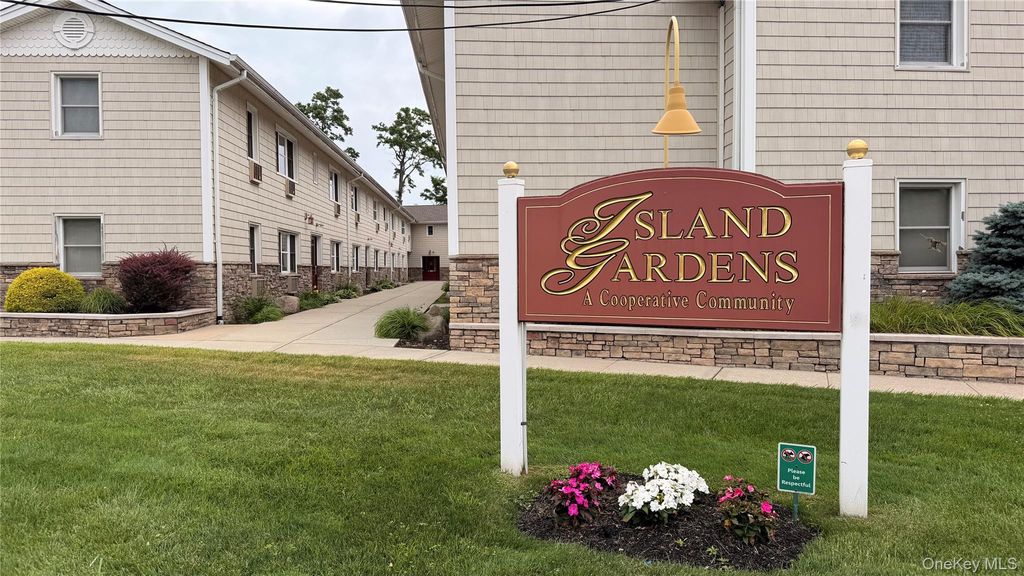 490 Main Street B2, Farmingdale, NY 11735