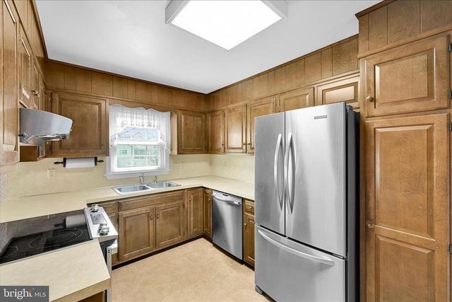 116 PLEASANT VIEW DR, Lititz, PA 17543
