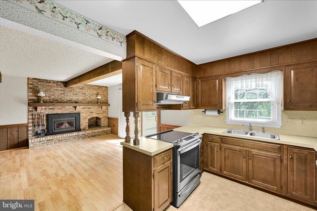 116 PLEASANT VIEW DR, Lititz, PA 17543