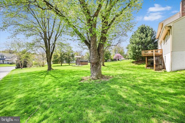 116 PLEASANT VIEW DR, Lititz, PA 17543