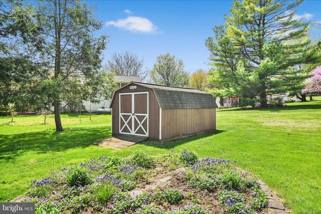 116 PLEASANT VIEW DR, Lititz, PA 17543