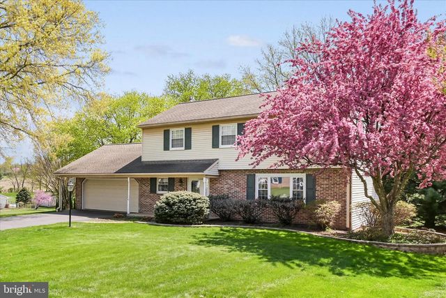 116 PLEASANT VIEW DR, Lititz, PA 17543