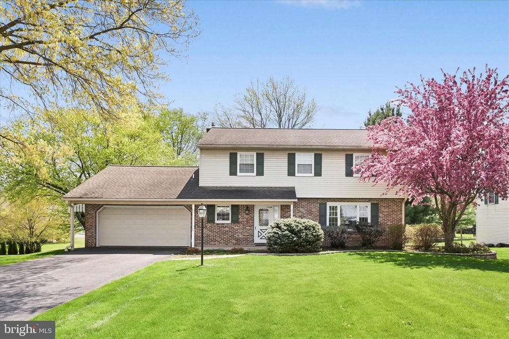 116 PLEASANT VIEW DR, Lititz, PA 17543
