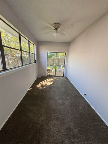 2004 N Shefford St, Wichita, KS 67212