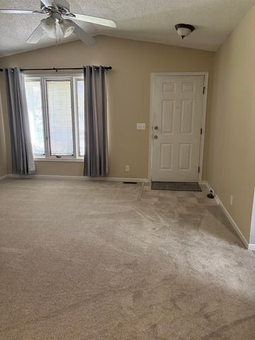 2004 N Shefford St, Wichita, KS 67212