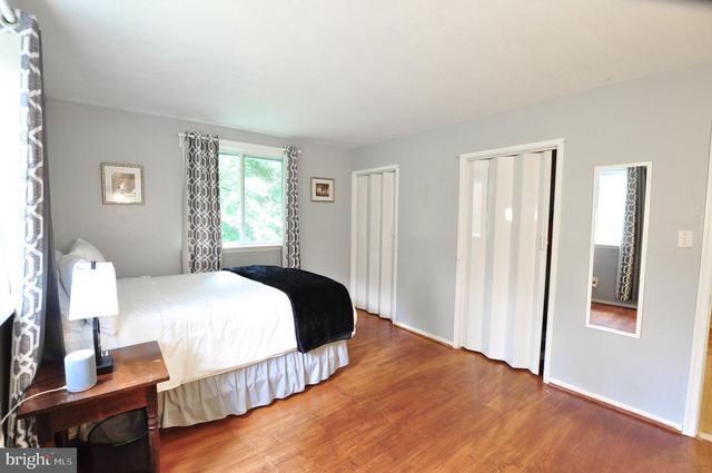 2212 MCAULIFFE DR, Rockville, MD 20851