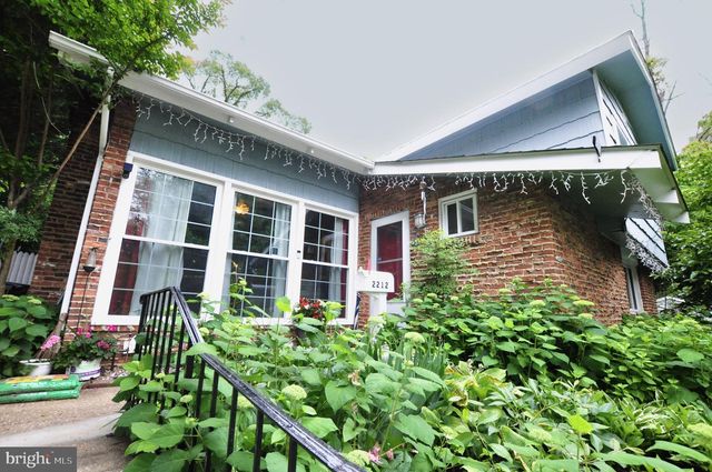 2212 MCAULIFFE DR, Rockville, MD 20851