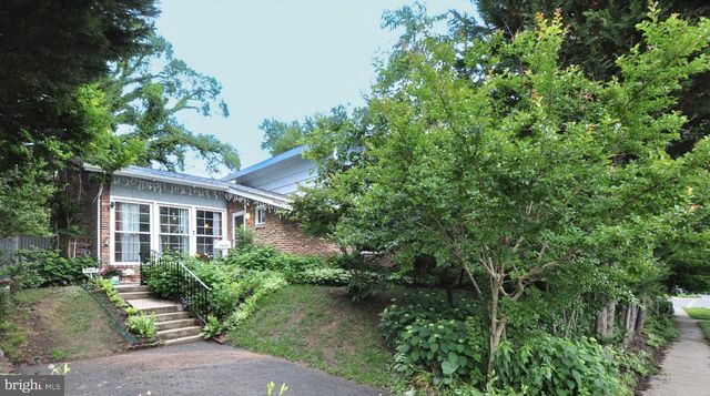 2212 MCAULIFFE DR, Rockville, MD 20851