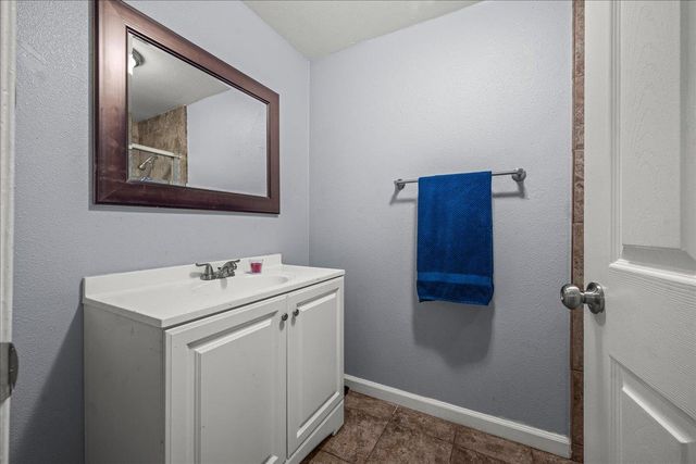 2502 Belair St, Stockton, CA 95205