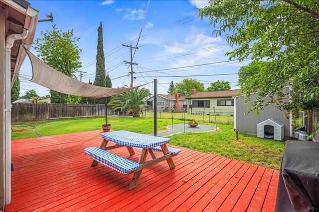 2502 Belair St, Stockton, CA 95205