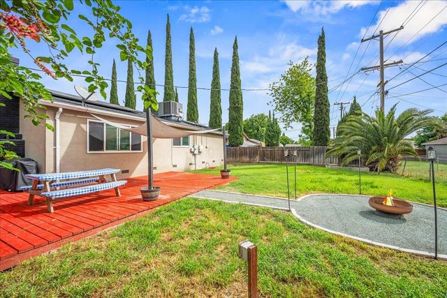 2502 Belair St, Stockton, CA 95205