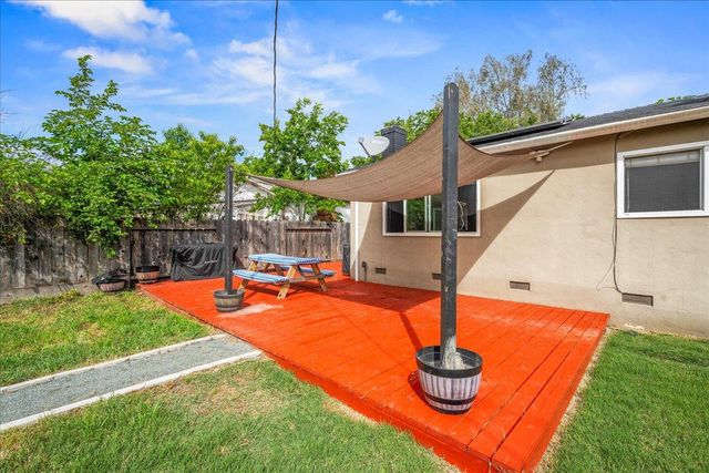 2502 Belair St, Stockton, CA 95205