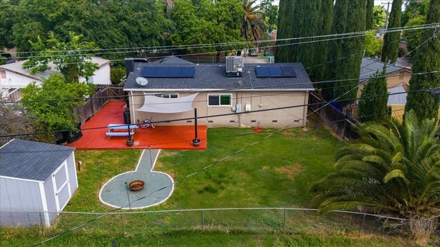 2502 Belair St, Stockton, CA 95205