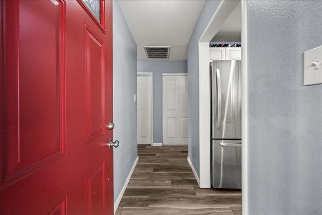 2502 Belair St, Stockton, CA 95205