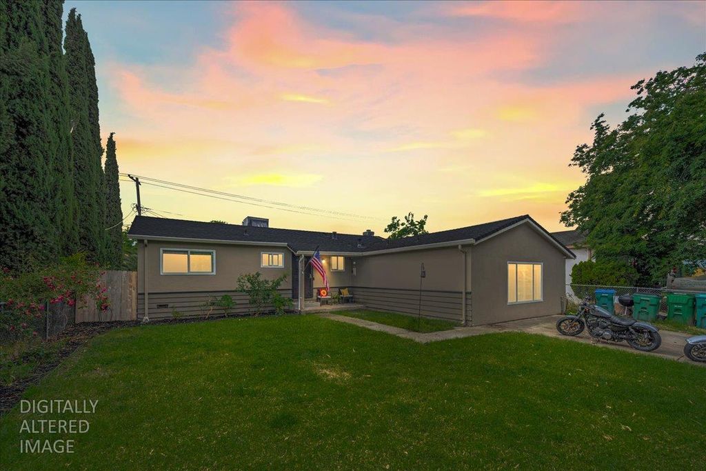 2502 Belair St, Stockton, CA 95205