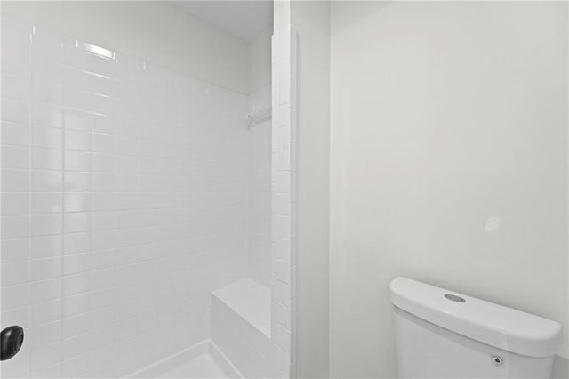 11405 S Hunter Drive, Olathe, KS 66061