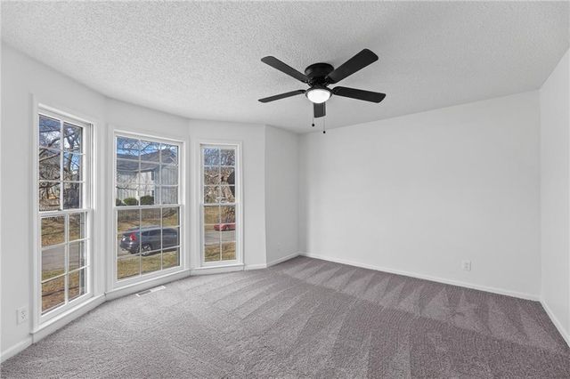 11405 S Hunter Drive, Olathe, KS 66061