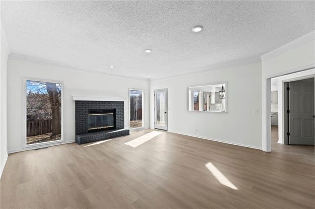 11405 S Hunter Drive, Olathe, KS 66061