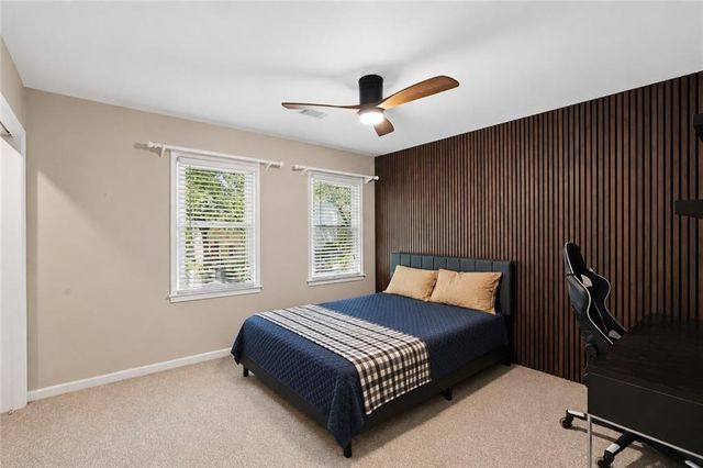 16 Holly Downs Court NW, Atlanta, GA 30318