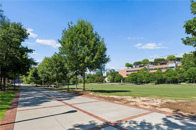 16 Holly Downs Court NW, Atlanta, GA 30318