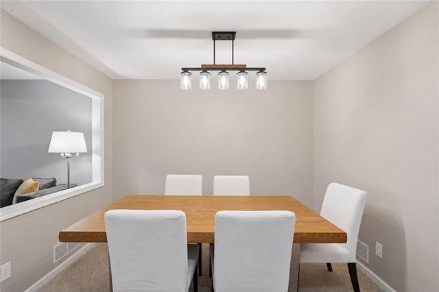 16 Holly Downs Court NW, Atlanta, GA 30318