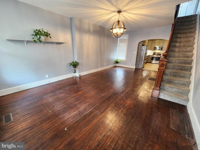 208 PERRY ST, Columbia, PA 17512