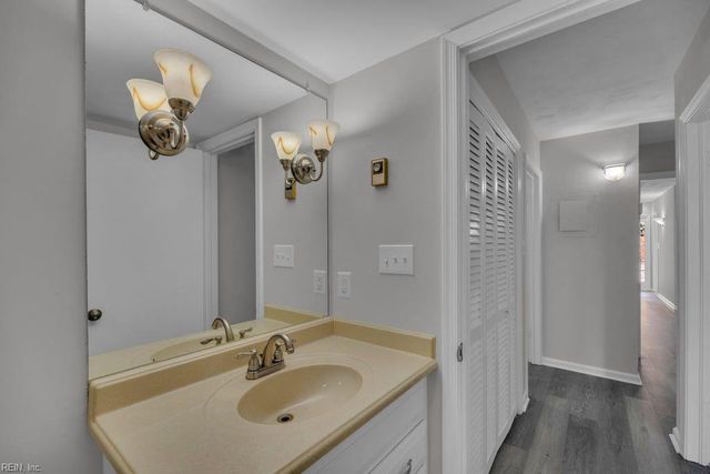 376 Merrimac Trl Unit 113, Williamsburg, VA 23185