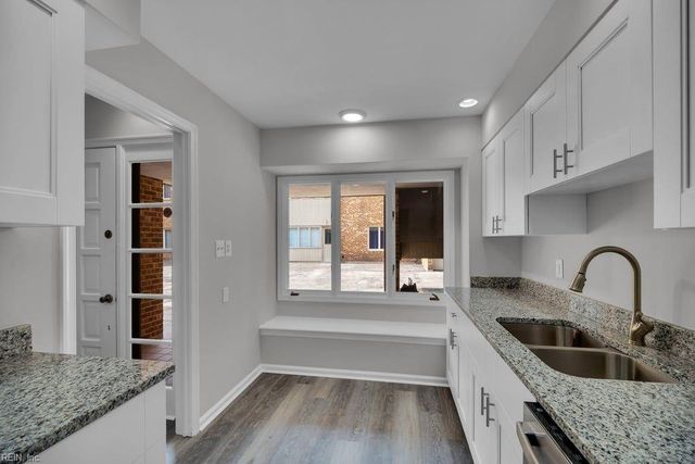 376 Merrimac Trl Unit 113, Williamsburg, VA 23185