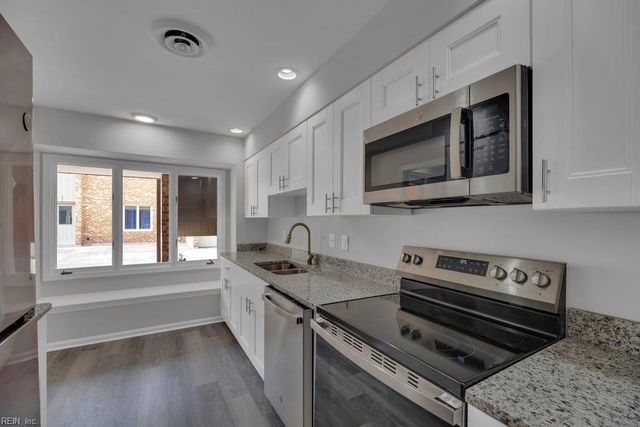 376 Merrimac Trl Unit 113, Williamsburg, VA 23185