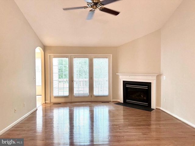 421 BIRDIE RD, Locust Grove, VA 22508