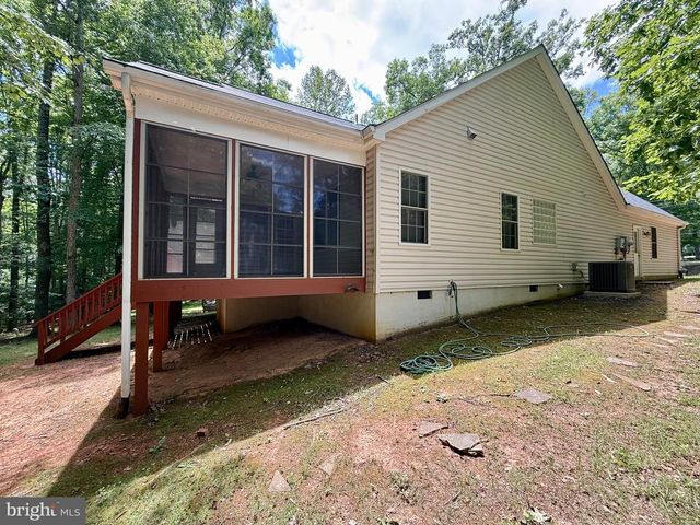 421 BIRDIE RD, Locust Grove, VA 22508