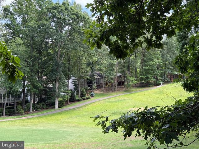 421 BIRDIE RD, Locust Grove, VA 22508