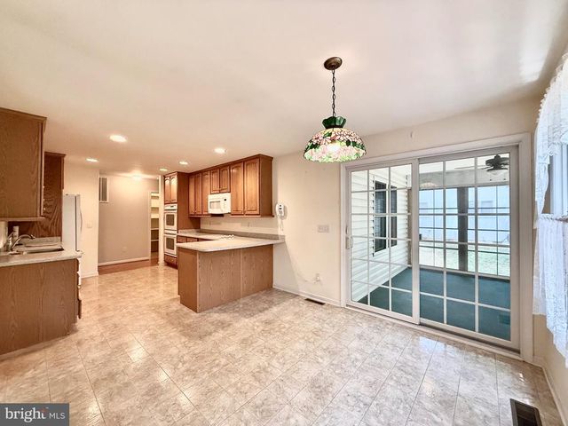 421 BIRDIE RD, Locust Grove, VA 22508