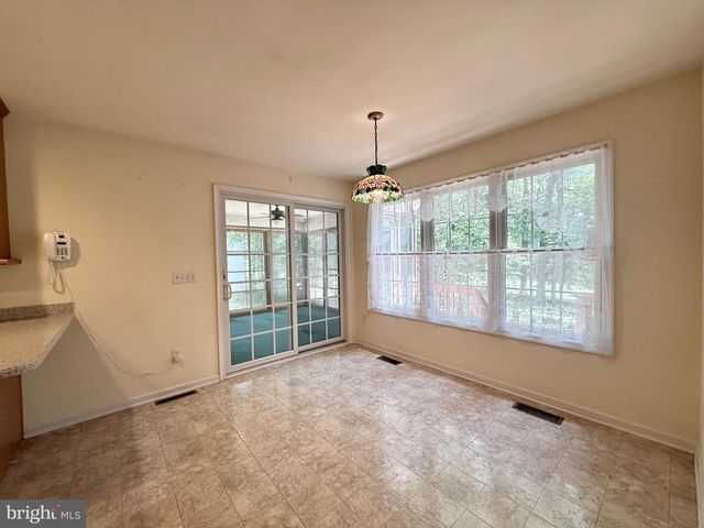 421 BIRDIE RD, Locust Grove, VA 22508