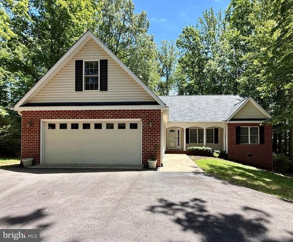 421 BIRDIE RD, Locust Grove, VA 22508