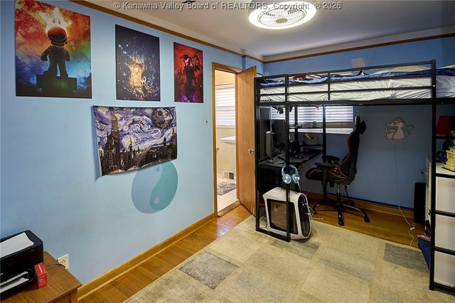 1555 Summit Drive, Charleston, WV 25302