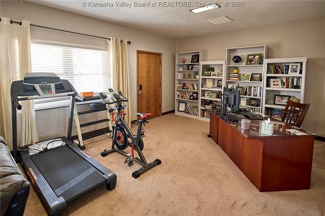 1555 Summit Drive, Charleston, WV 25302