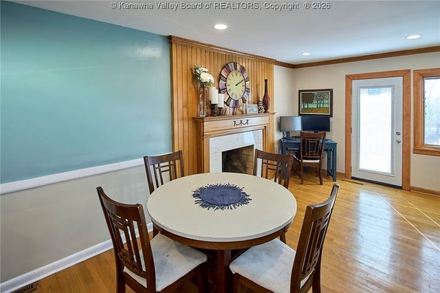 1555 Summit Drive, Charleston, WV 25302